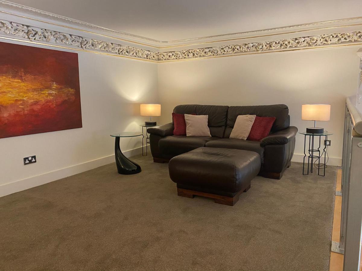 Perfect In The Park Apartment Glasgow Exterior photo